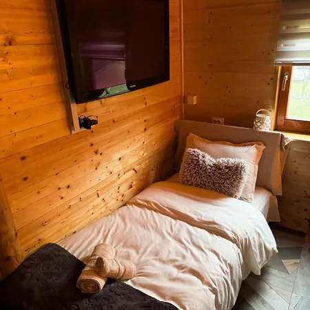 Drveni San Senovic 2 Holiday home *