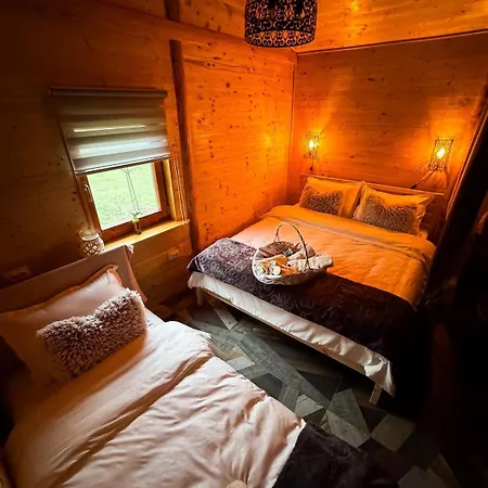 Vakantiehuis Drveni San Senovic 2 *