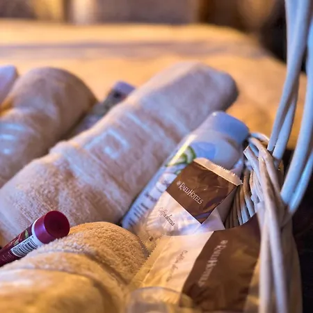 Vakantiehuis Drveni San Senovic 2 *